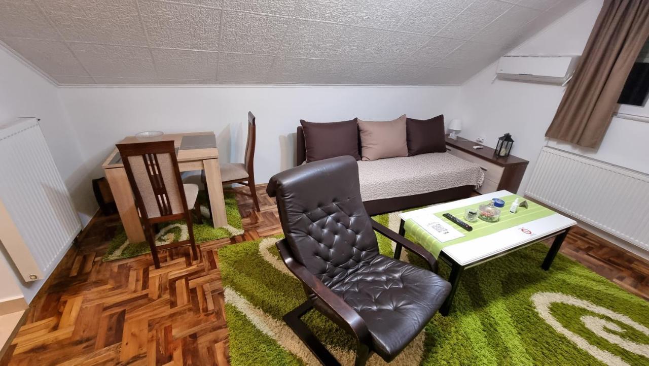 Fortress Apartments Ni Eksteriør bilde
